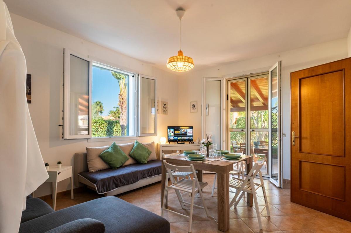Villa Plumeria Campofelice Di Roccella Eksteriør billede