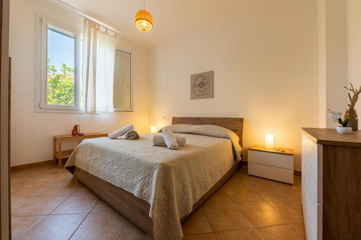 Villa Plumeria Campofelice Di Roccella Eksteriør billede