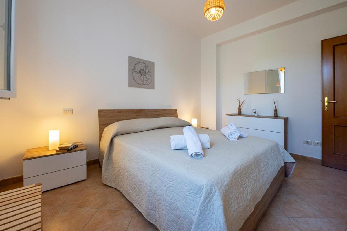 Villa Plumeria Campofelice Di Roccella Eksteriør billede