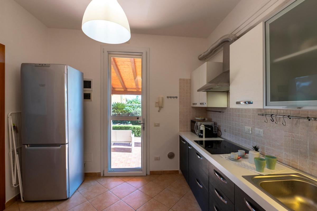 Villa Plumeria Campofelice Di Roccella Eksteriør billede